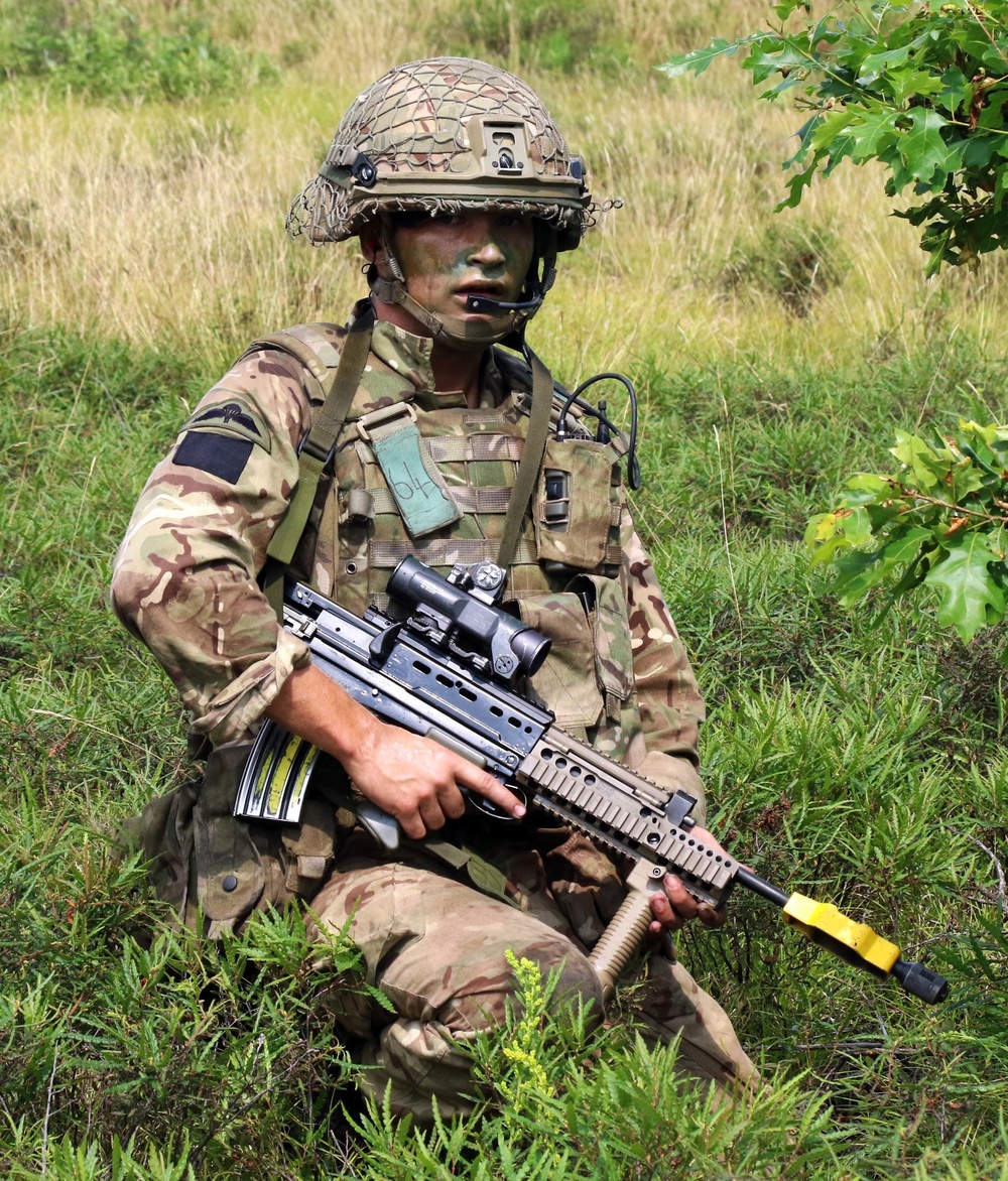 British Parachute Regiment train in Michigan