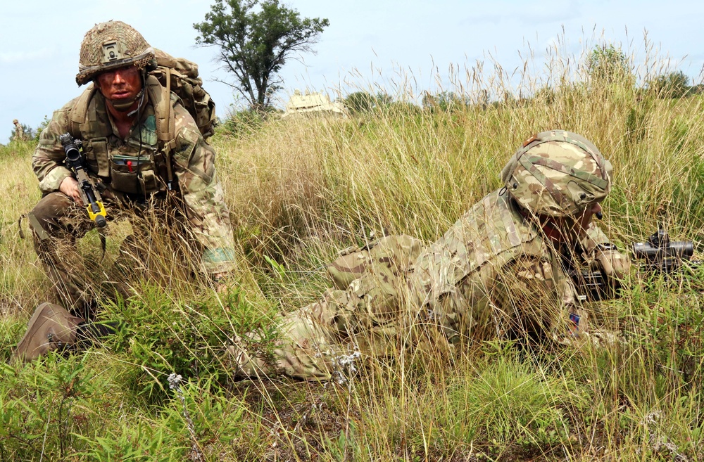 British Parachute Regiment train in Michigan