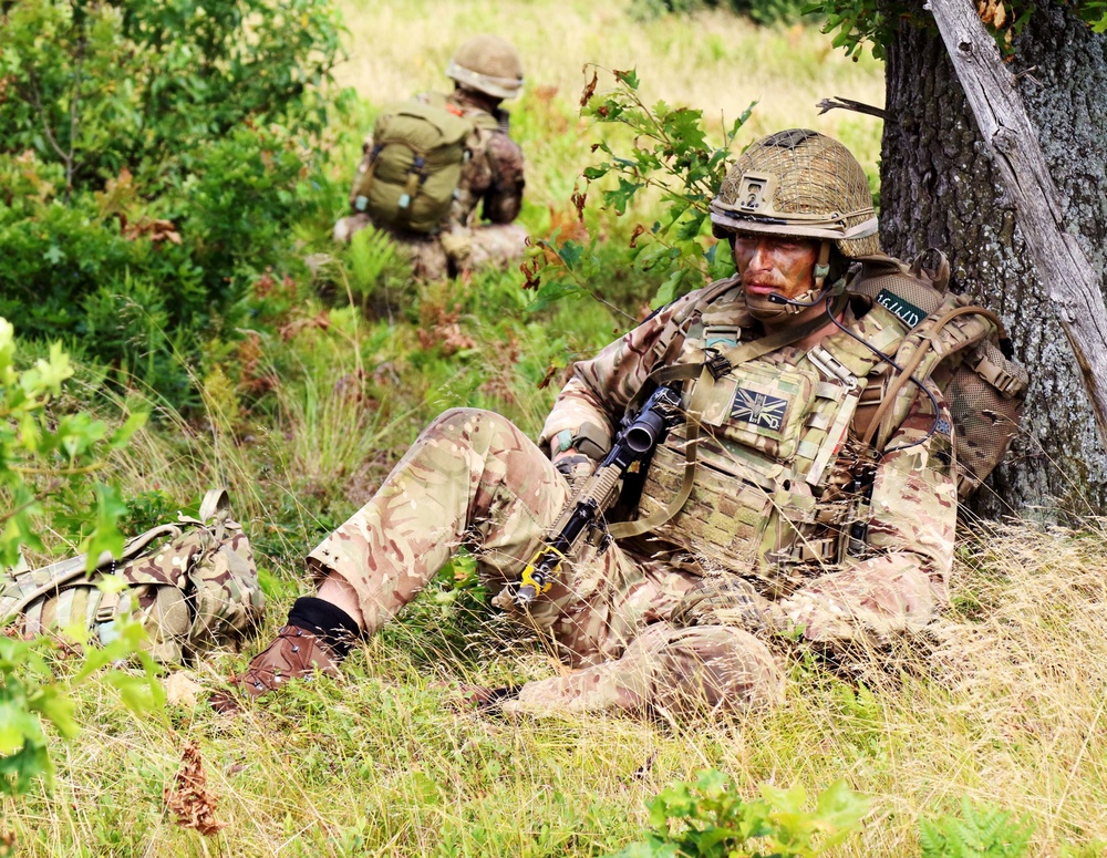 British Parachute Regiment train in Michigan