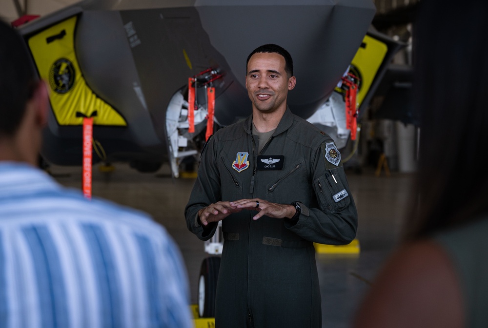 STAFDEL tours Nellis