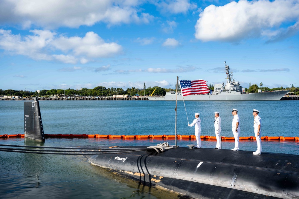 Missouri Sailors Fold 24-star United States Ensign