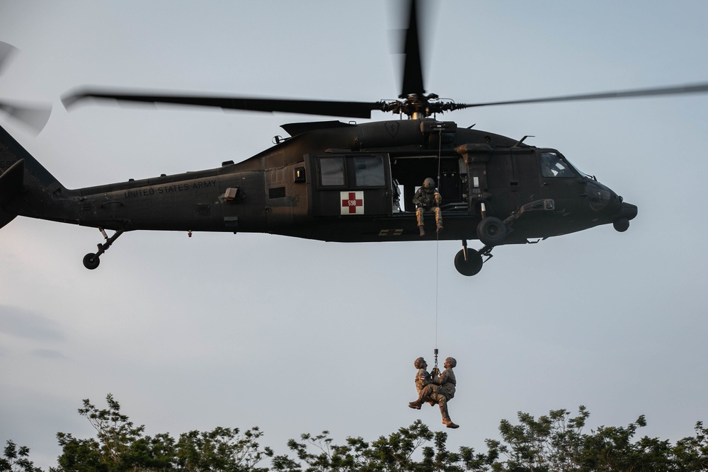 Garuda Shield 2021: Jungle Penetrator Hoist Training