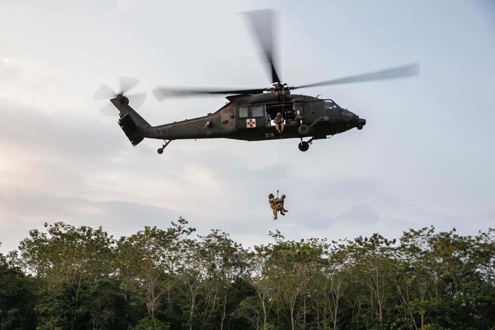 Garuda Shield 2021: Jungle Penetrator Hoist Training