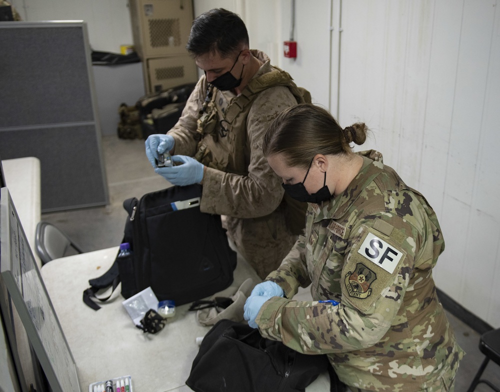 Air Force, Marines train side by side