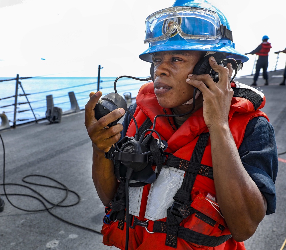 Benfold Conducts Replenishment-at-Sea