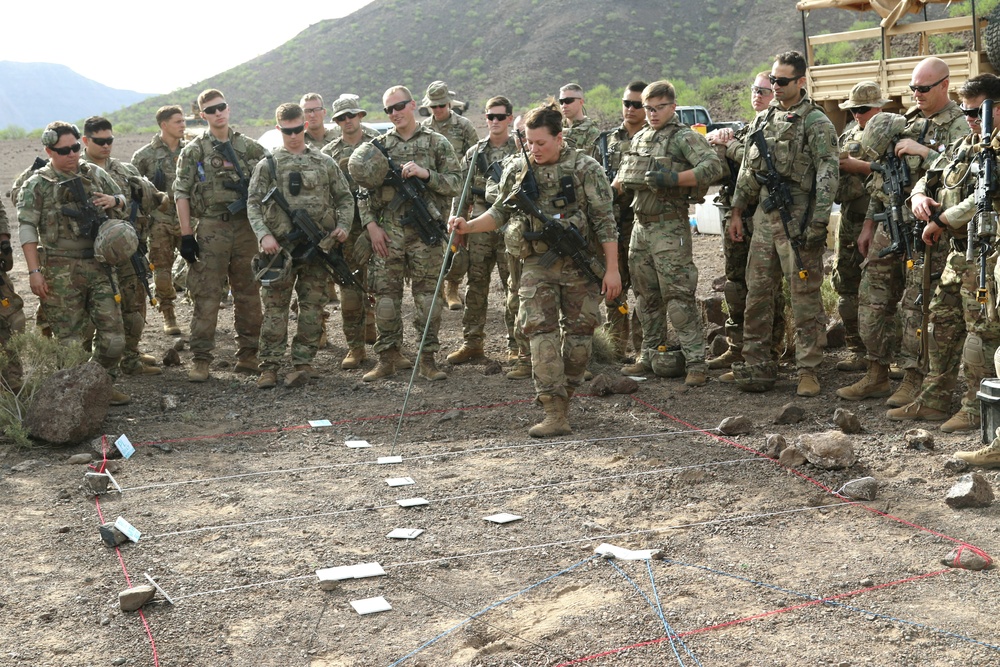 Battle Company, 1-157th Infantry (Mountain) conducts live fire exercise