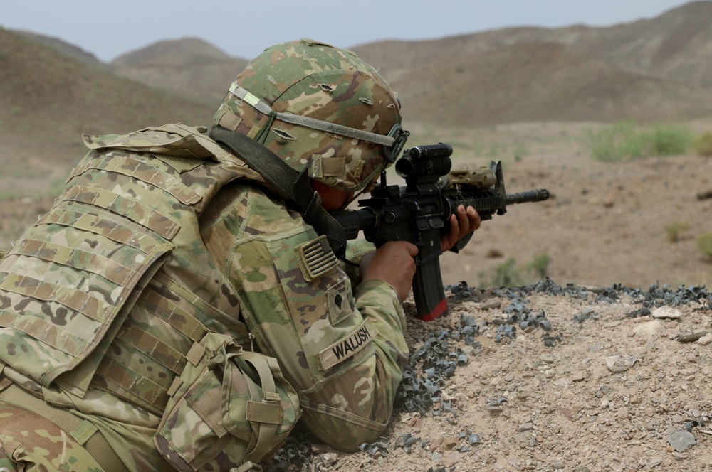 Battle Company, 1-157th Infantry (Mountain) conducts live fire exercise