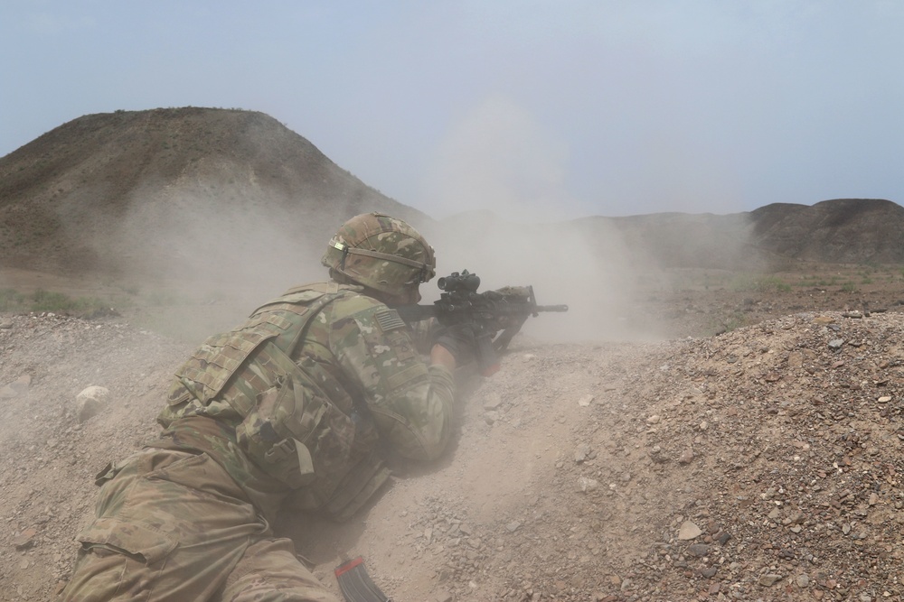 Battle Company, 1-157th Infantry (Mountain) conducts live fire exercise