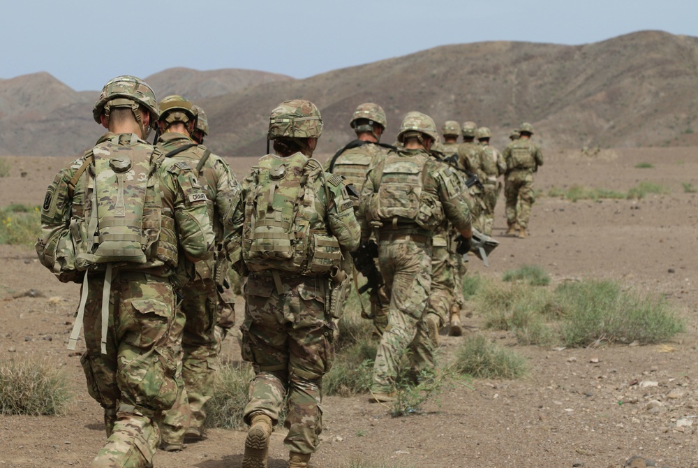 Battle Company, 1-157th Infantry (Mountain) conducts live fire exercise