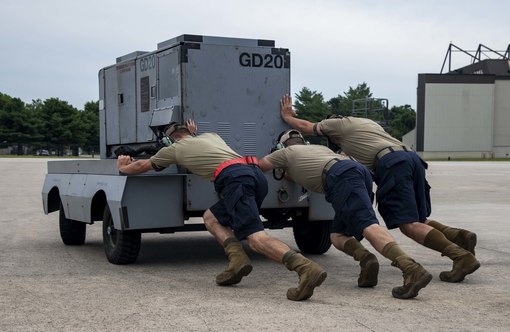 New shorts keep Dover AFB maintenance Airmen cool