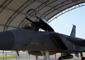 85 TES F-15C fires first IRST-cued AMRAAM