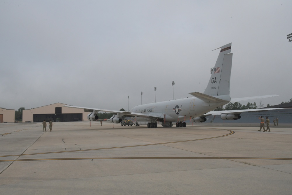 Photo of E-8C Joint STARS Aircraft Entering Hangar