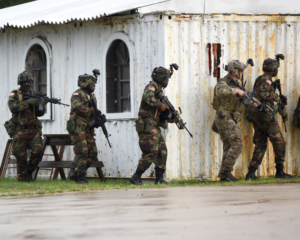 Liberia forces conduct tactical training during Northern Strike 21