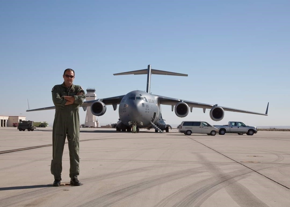 One of the Last Remaining C-141 Loadmasters Retires after 23 Years