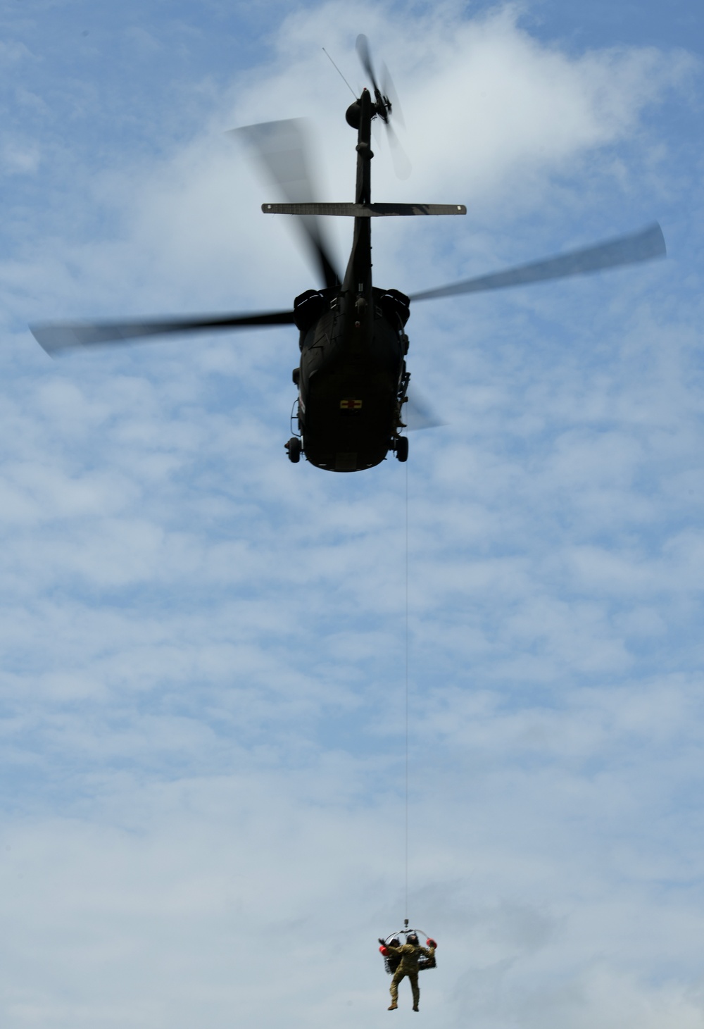 National Guard runs rescue hoist training for Marine, Army Reserve