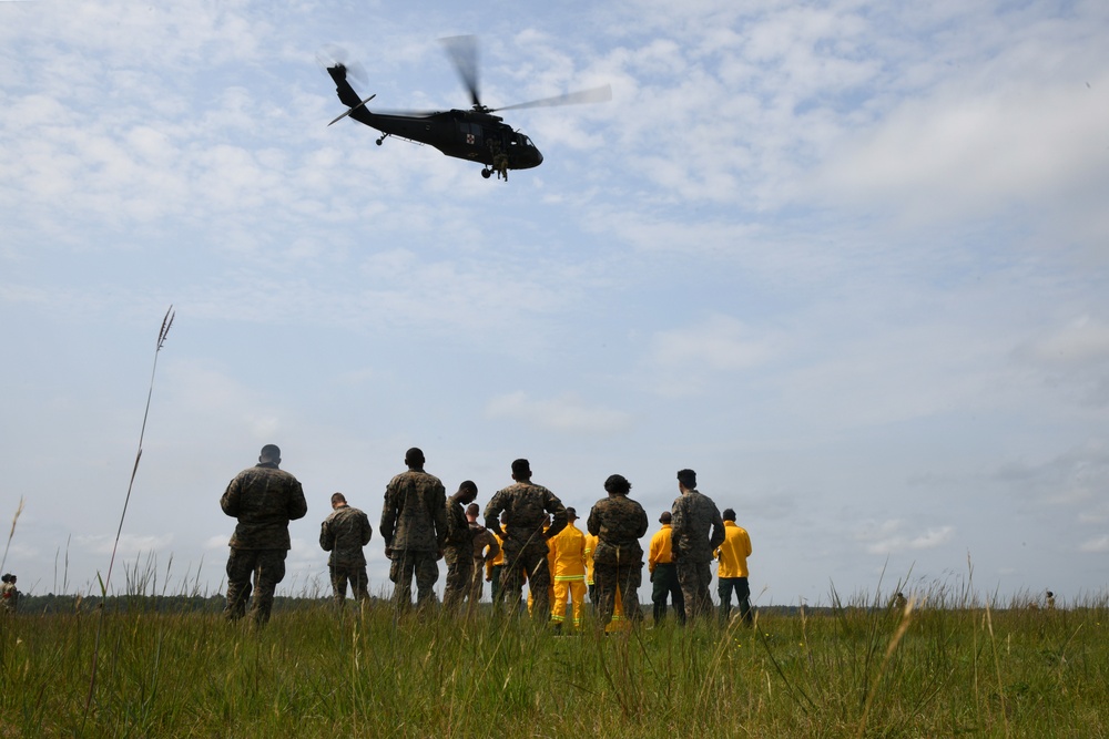 National Guard runs rescue hoist training for Marine, Army Reserve