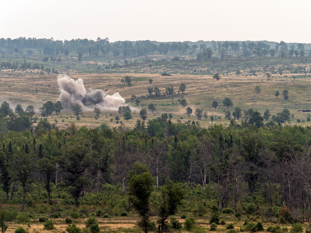 Fire support specialists process artillery targets at National All-Domain Warfighting Center