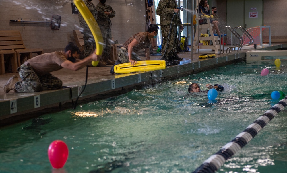 DVIDS Images NROTC Midshipmen Complete Abandon Ship Training During