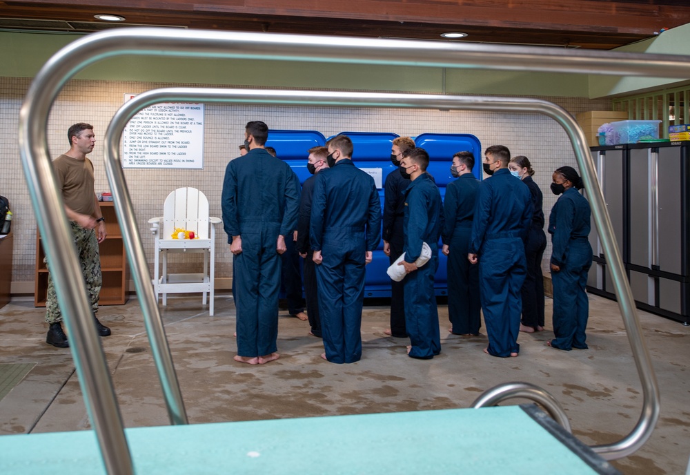 NROTC Midshipmen Complete Abandon Ship Training During Sea Trials 2021