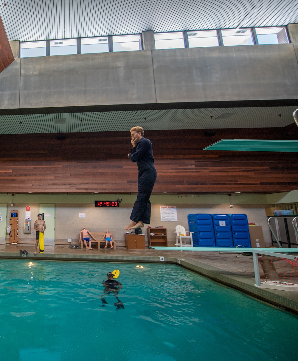 NROTC Midshipmen Complete Abandon Ship Training During Sea Trials 2021