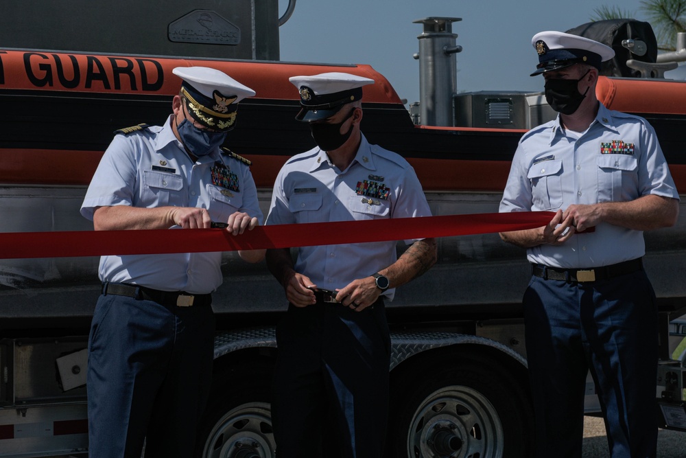 Coast Guard commissions new unit in Memphis, Tennessee