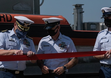 Coast Guard commissions new unit in Memphis, Tennessee