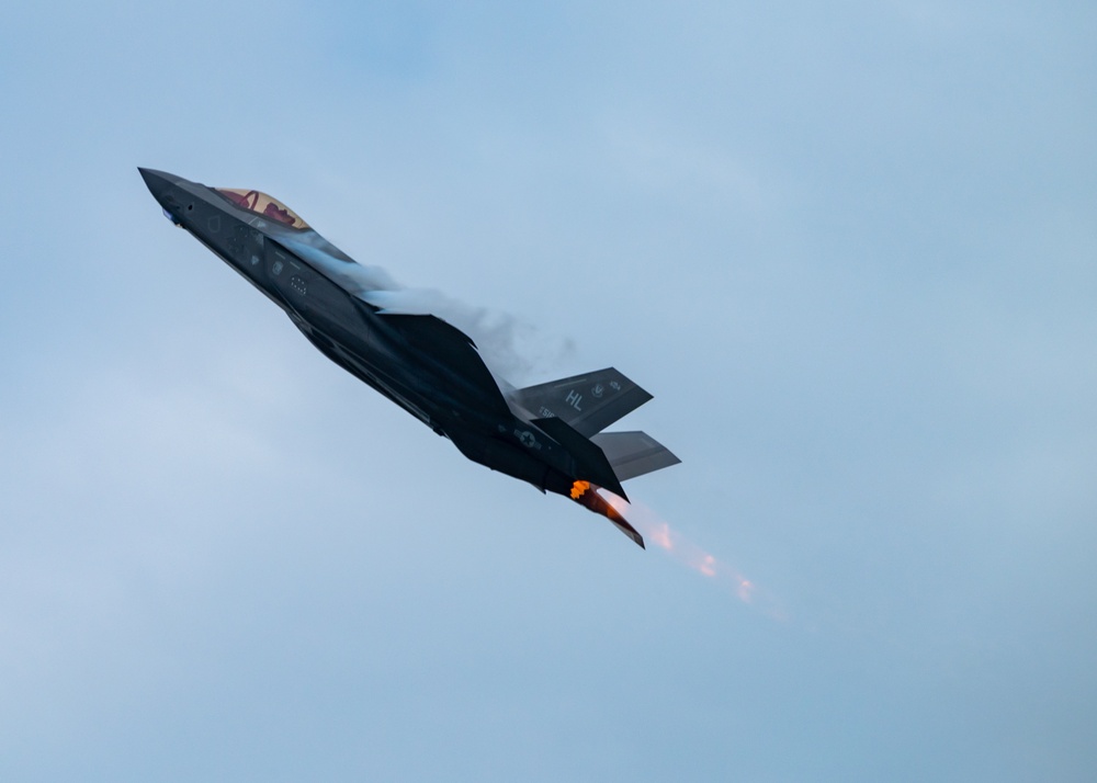 F-35 Demonstration Team at 2021 Thunder over Michigan Air Show