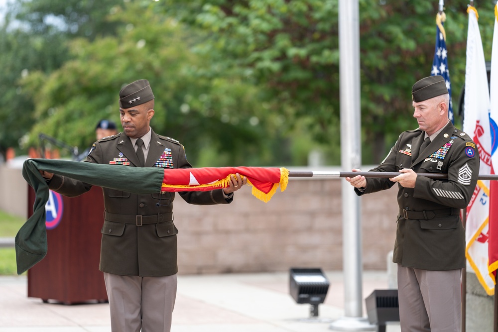 Lt. Gen. Ronald Clark uncases his 3-star flag at USARCENT