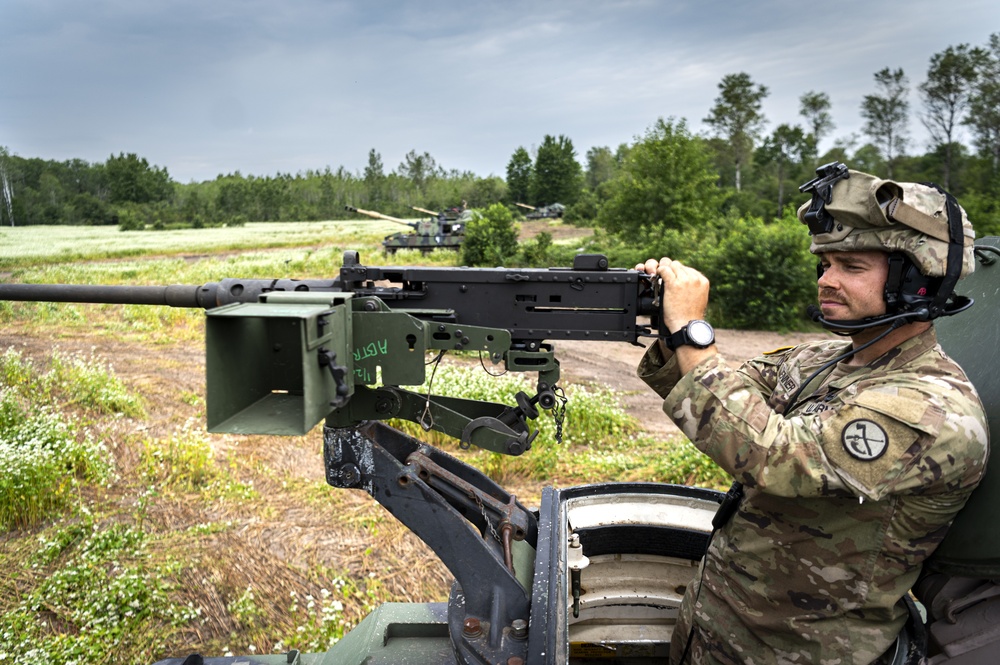 West Virginia Army National Guard 201st Field Artillery Regiment canon crew at Northern Strike 21