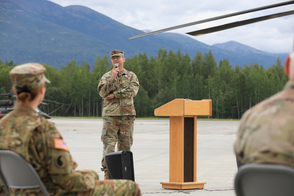 207th Aviation Regiment changes leading noncommissioned officer