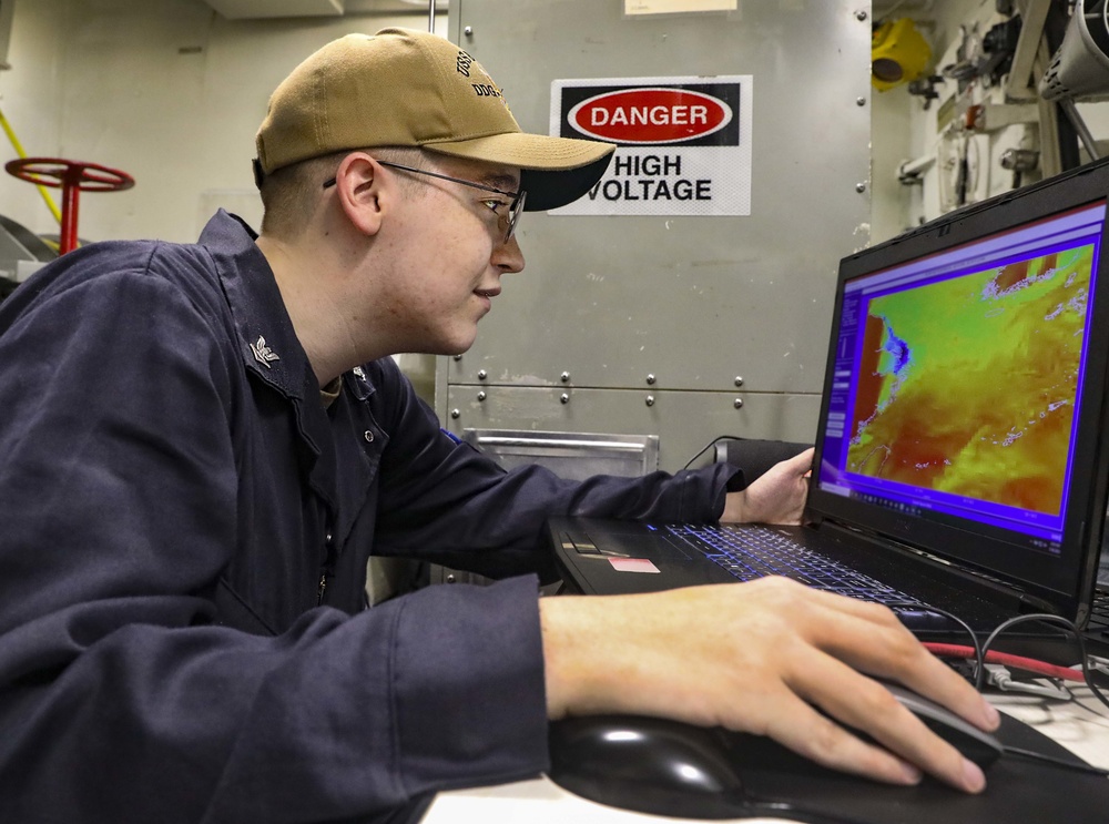 USS Benfold Conducts Routine Operations