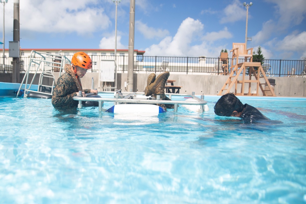 3d Recon Battalion Underwater Egress Training