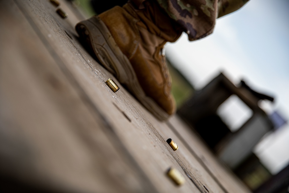 Battle Group Poland conducts Croatian small arms range