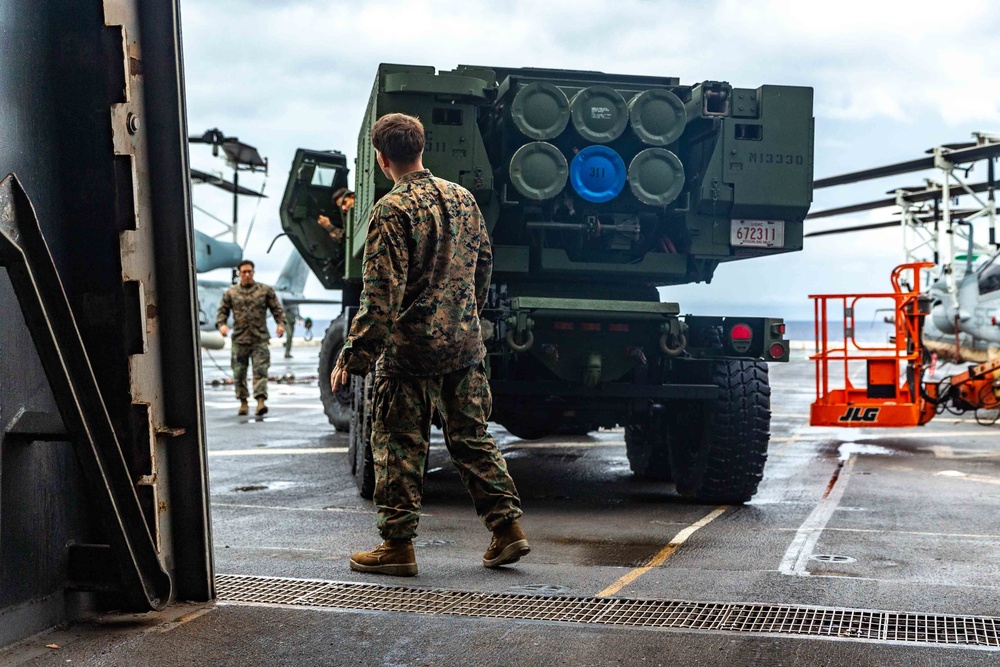 31st MEU Conducts HIMARS Training