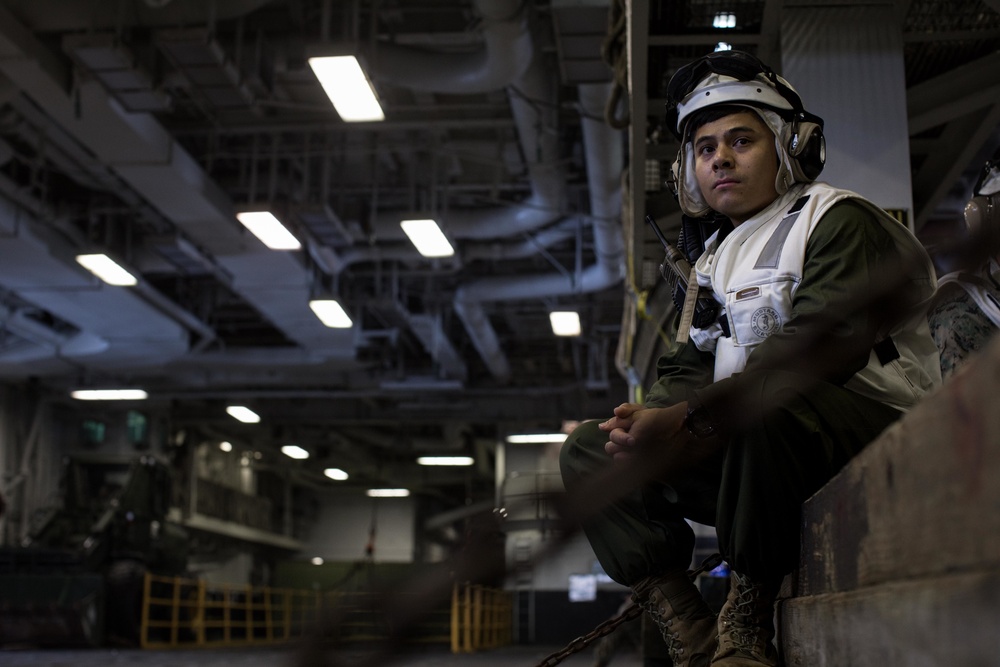 Marines and Sailors Conduct LCAC Operations During LSE 2021