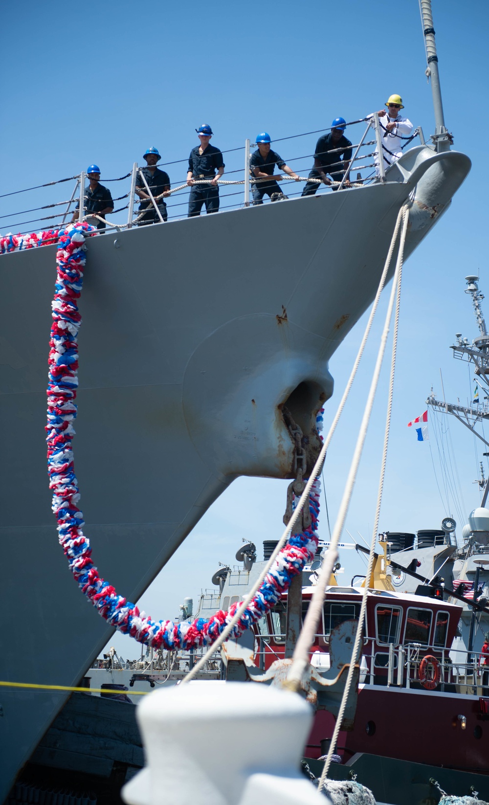 USS Mahan returns to Homeport after Deployment