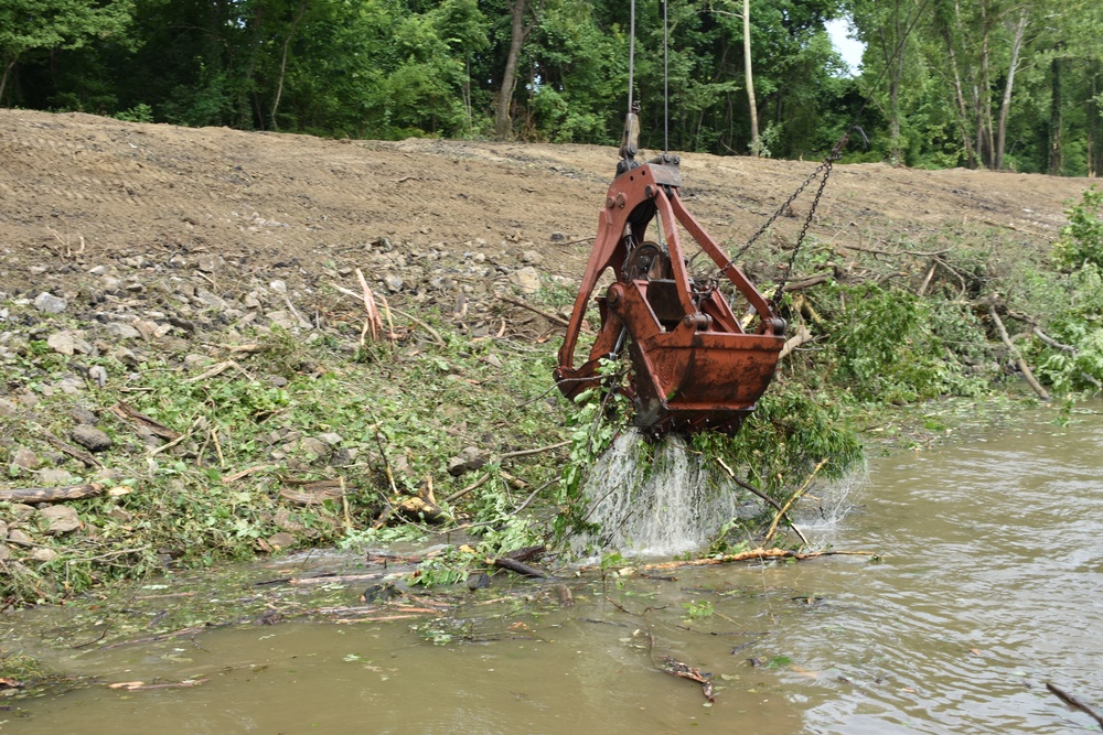 Clearing and Snagging Leads Memphis District Revetment