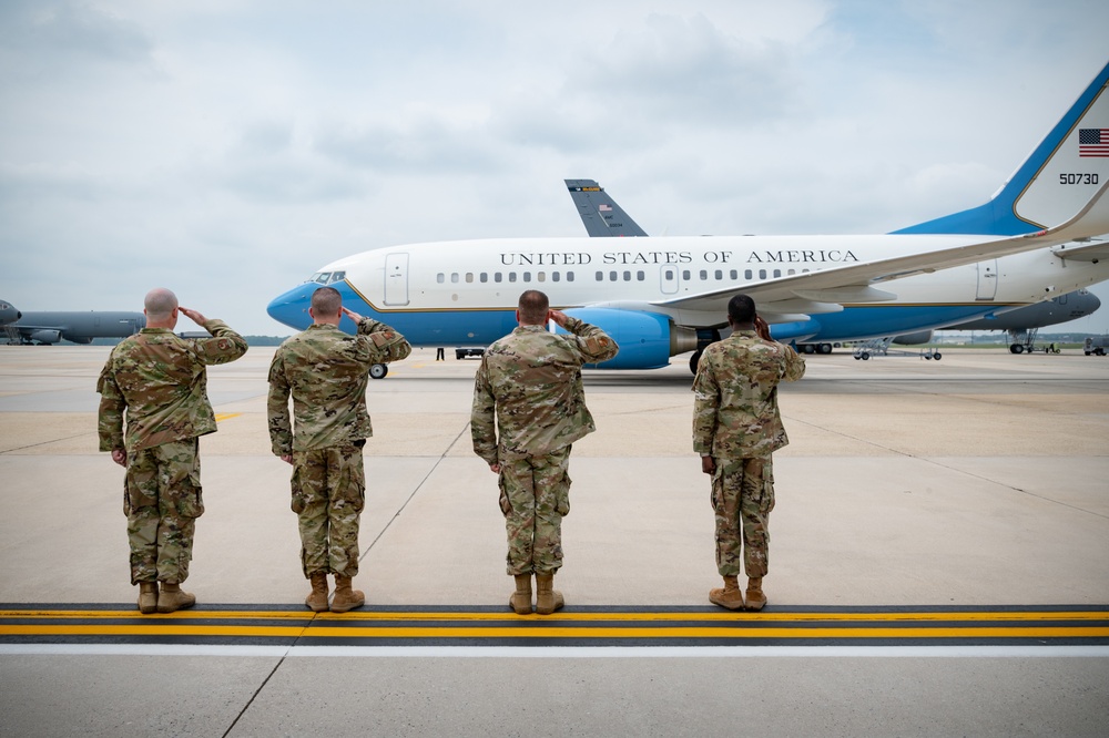 TRANSCOM Commander visits Task Force 74 Airmen