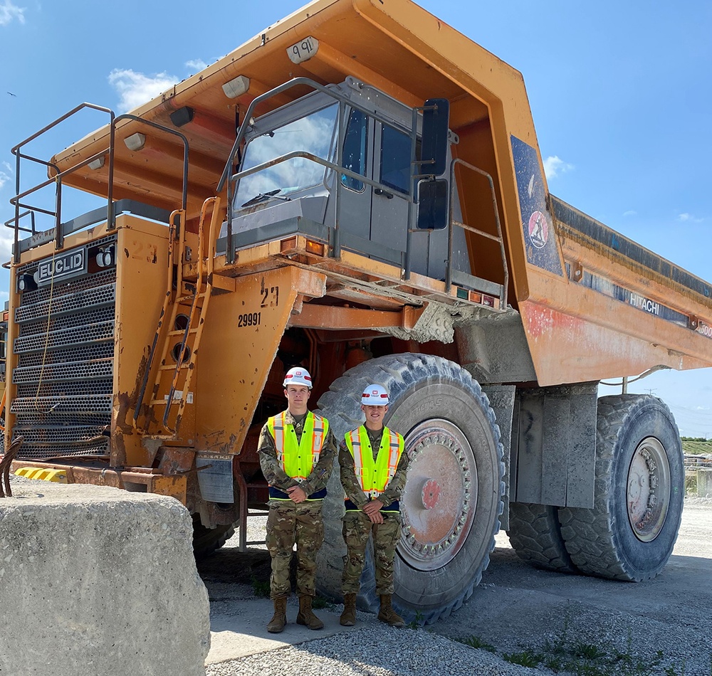 Army Cadets gain experience, ‘real world’ engineering skills at USACE Chicago District