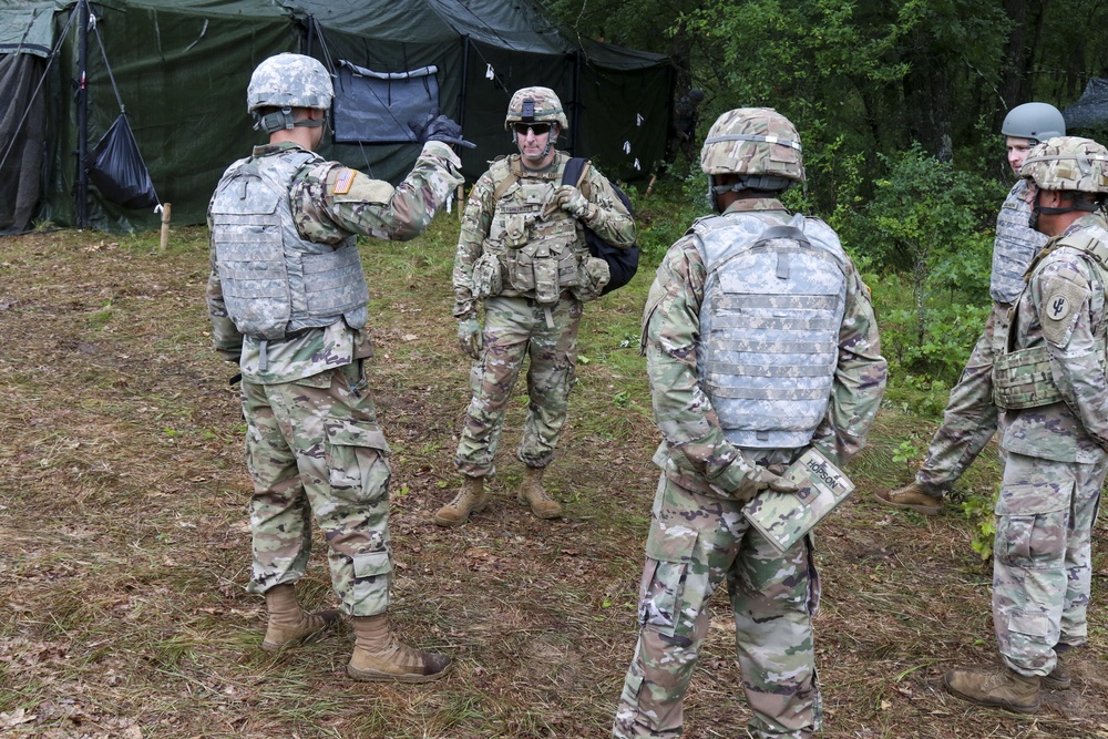 103rd ESC CG Visits Troops, Fort McCoy