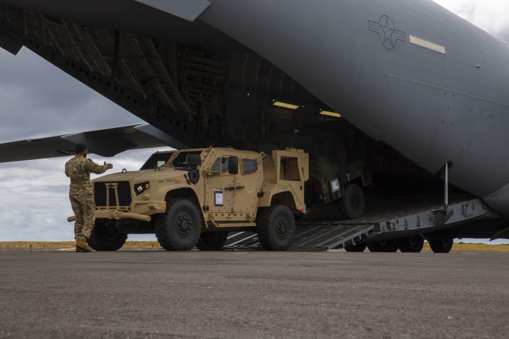 U.S. Marines and Airmen Conduct Joint Operations during LSE21