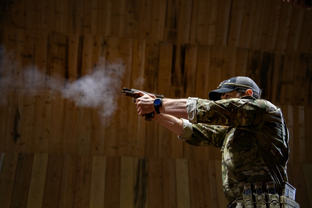 Green Berets compete in AMU pistol competition