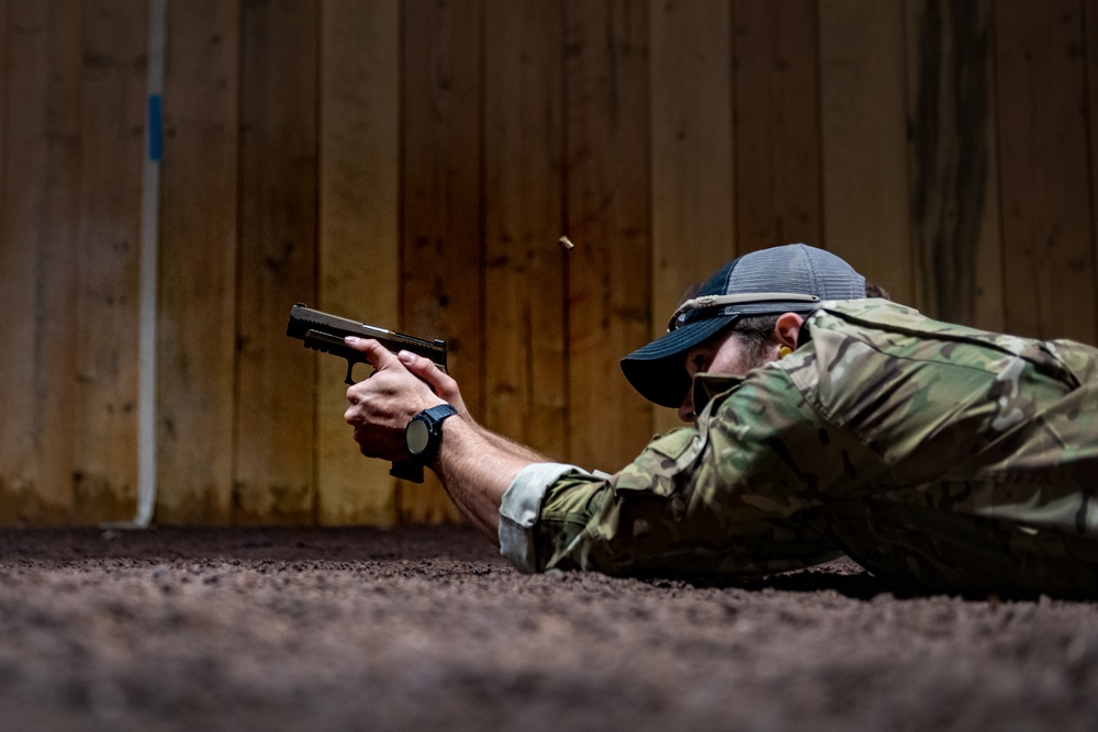 Green Berets compete in AMU pistol competition