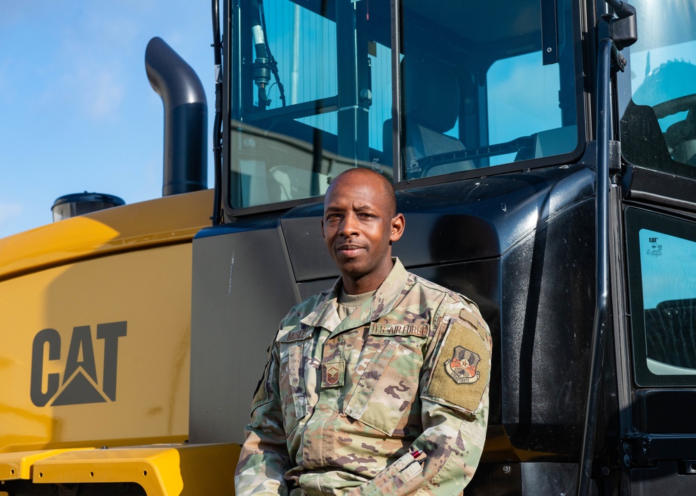 Master Sgt. Larry Mosley: Combat Airlifter of the Week nominee
