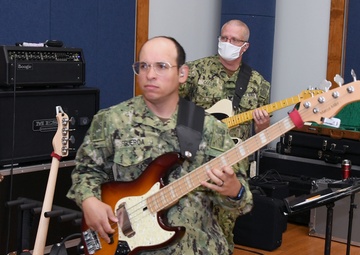 Navy Band Great Lakes Back to Performing before Audiences