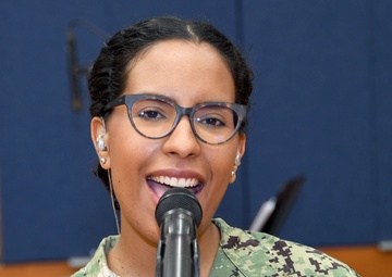 Navy Band Great Lakes Back to Performing before Audiences