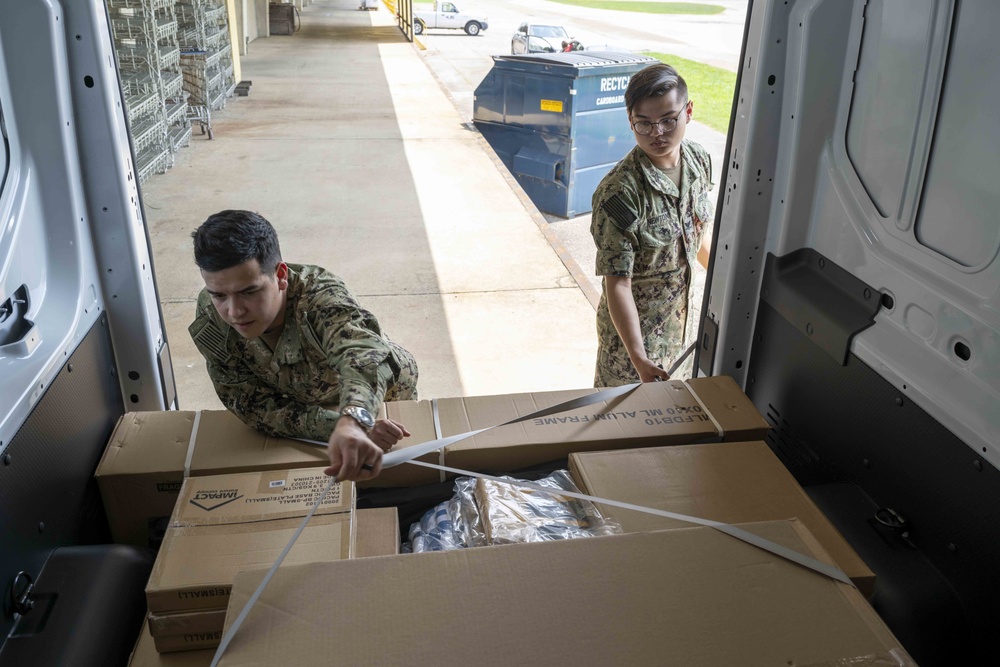 Commander, Navy Recruiting Command Deploys Mobile Engagement Vehicles Across the Nation