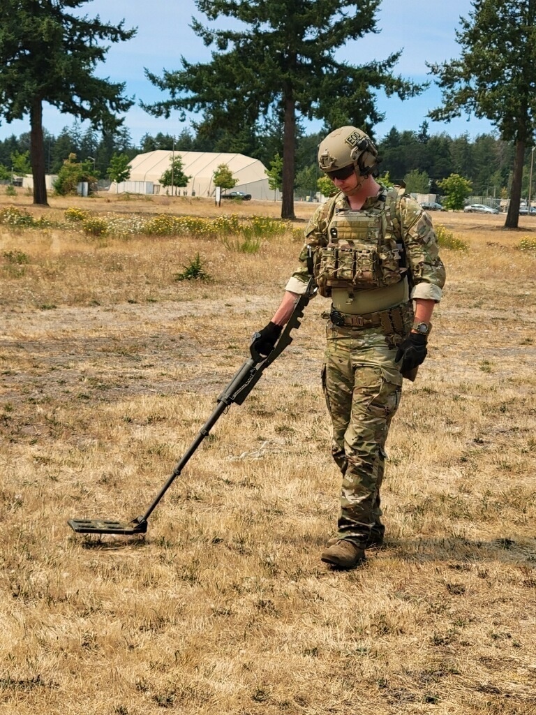 Army EOD Soldier attends FBI National Improvised Explosive Familiarization course