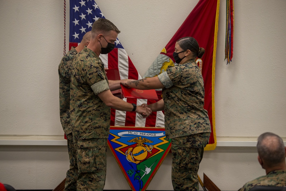 DVIDS Images MCAS Miramar and 3rd MAW awards ceremony [Image 3 of 13]