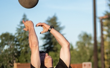 7th ID Soldiers Conduct ACFT on JBLM